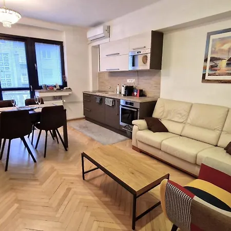 3 Center By Bratislavatrip